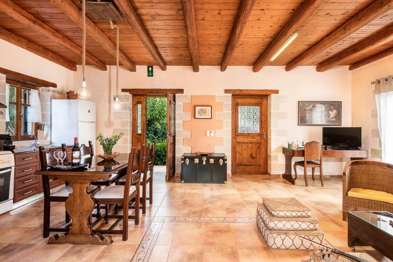 Villa Eleonas فاموس المظهر الخارجي الصورة