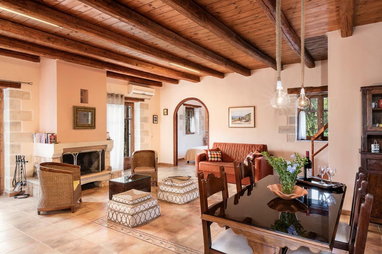 Villa Eleonas فاموس المظهر الخارجي الصورة